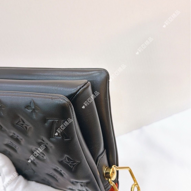 莉亞精品♡ Lv M23056 Coussin BB黑 二手-11