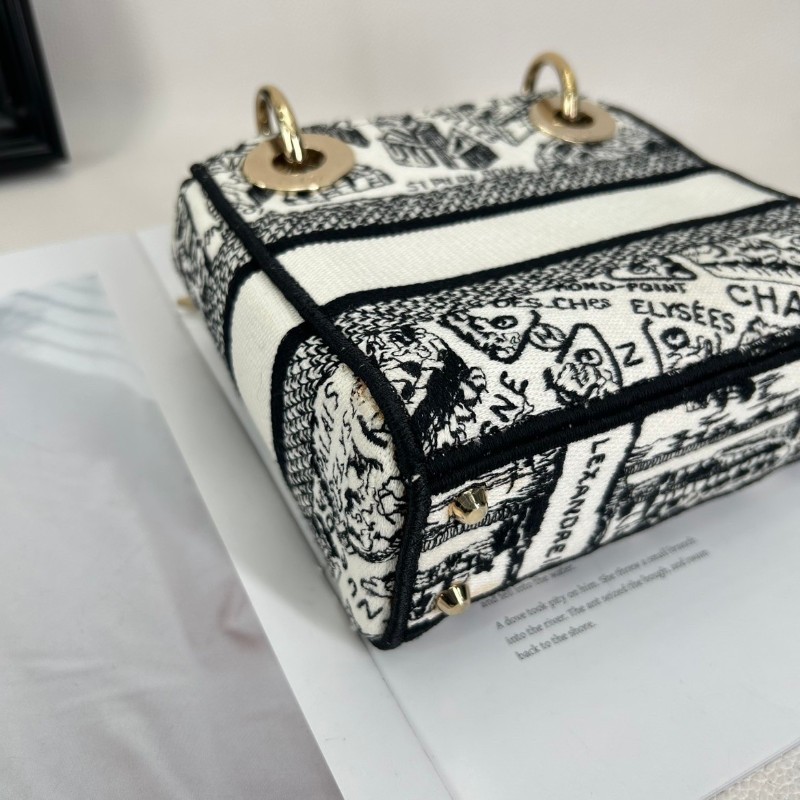 Zwb hz DIOR迪奧 Lady D-Lite  淺金色吊墜Plan de Paris巴黎地圖 刺繡 戴妃包 單肩斜挎手提包-11