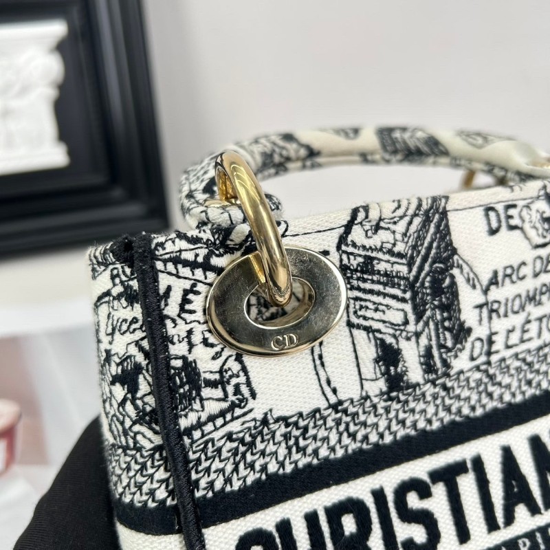 Zwb hz DIOR迪奧 Lady D-Lite  淺金色吊墜Plan de Paris巴黎地圖 刺繡 戴妃包 單肩斜挎手提包-18