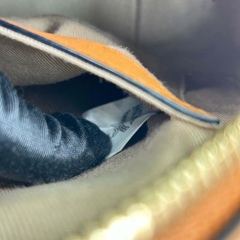 專櫃價2.5折！MCM Essential Visetos 老花滿印 半月包斜挎單肩 皮革 手提包 棕色干邑色-23