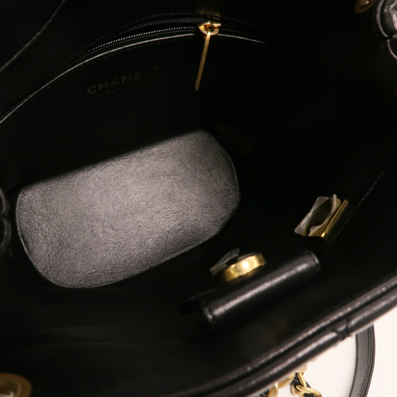 CHANEL 牛皮皮革Chain Shoulder金扣肩背袋-4