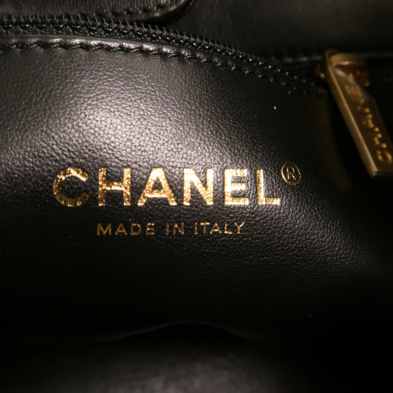 CHANEL 牛皮皮革Chain Shoulder金扣肩背袋-5