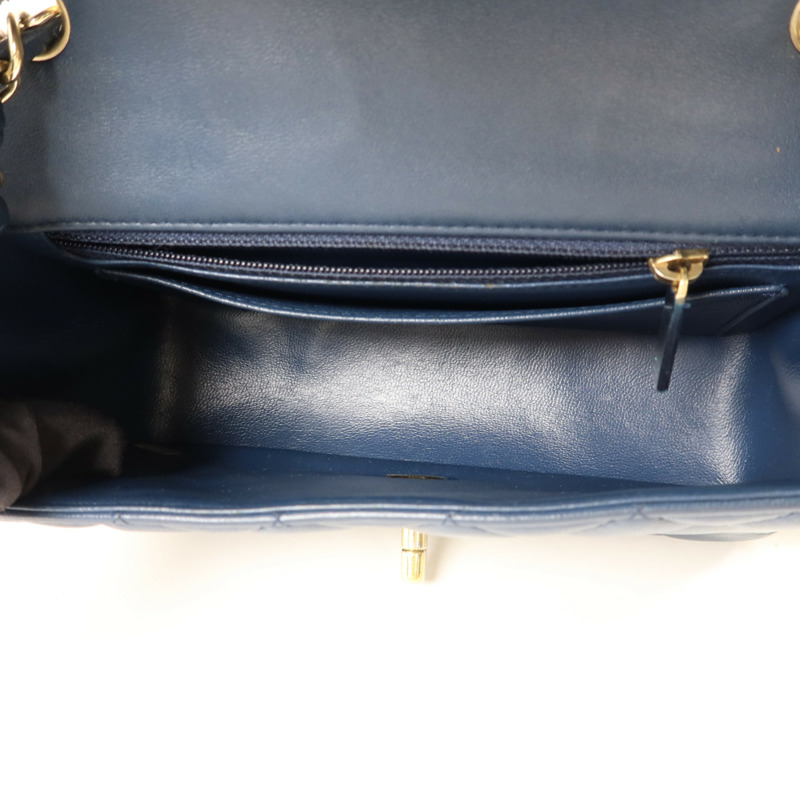 CHANEL 羊皮皮革Mini Classic 20金扣鏈帶肩背袋-4