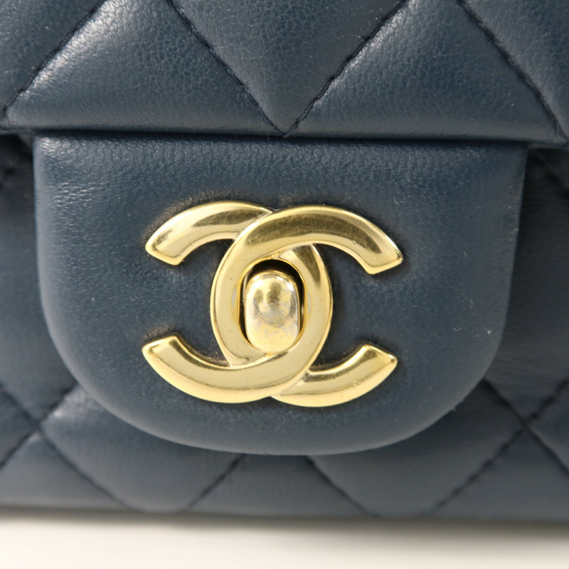 CHANEL 羊皮皮革Mini Classic 20金扣鏈帶肩背袋-8