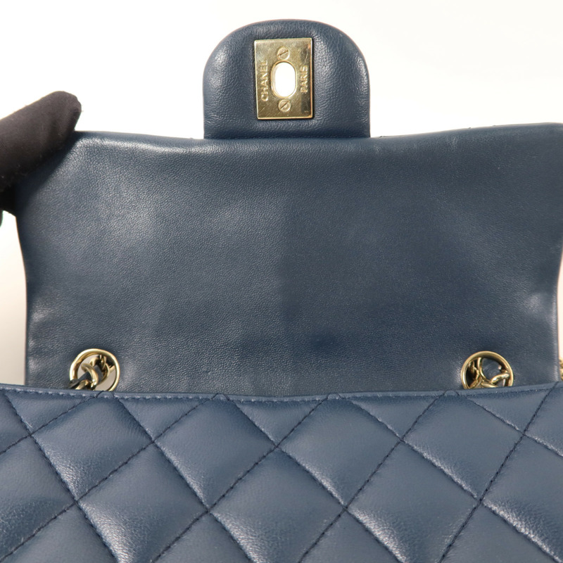 CHANEL 羊皮皮革Mini Classic 20金扣鏈帶肩背袋-14