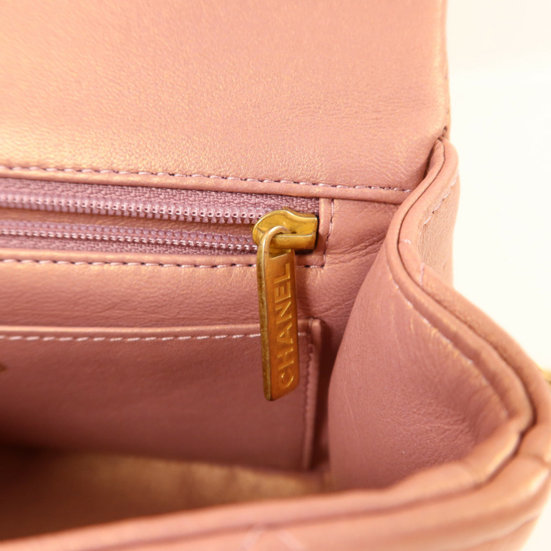 CHANEL 羊皮皮革Top Handle 20金扣鏈帶肩背袋-11