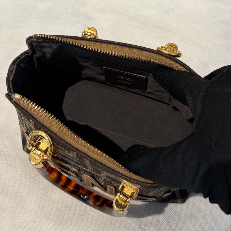 FENDI  BY THE WAY帆布側背包-5