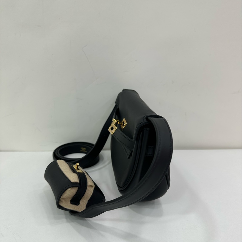 Hermes 愛馬仕 kelly moove 黑金 Swift 皮 W刻 有購證-3