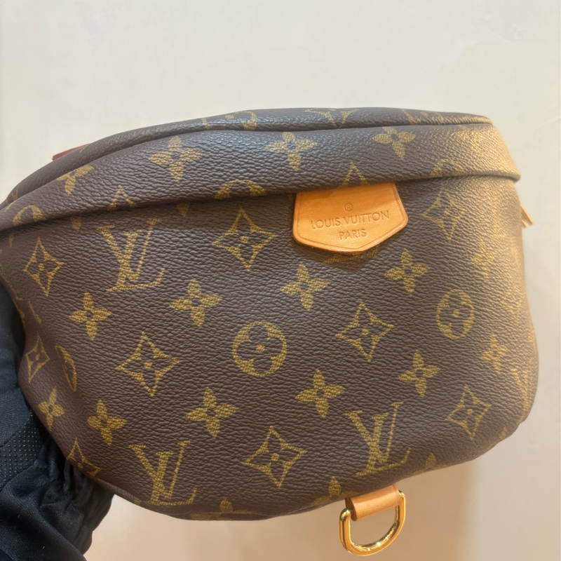 LV 老花經典款腰包/胸口包-0