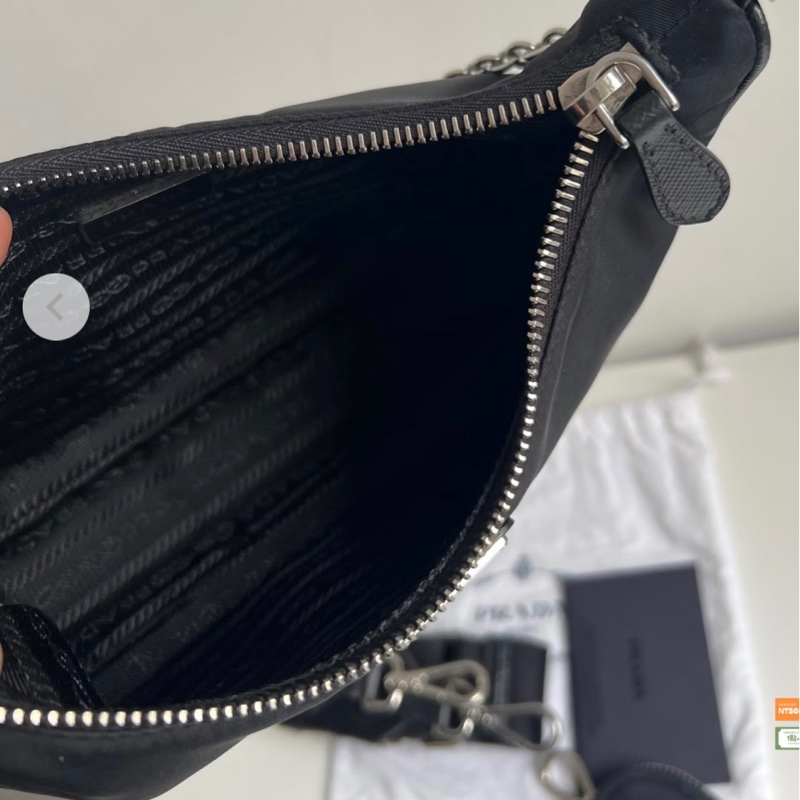 PRADA Re-edition 2005黑銀Hobo三合一-11