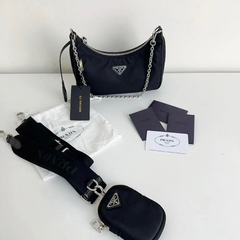 PRADA Re-edition 2005黑銀Hobo三合一-13