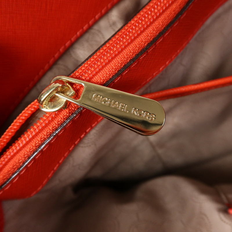 Michael Kors 牛皮皮革Shoulder Bag金扣肩背袋-14