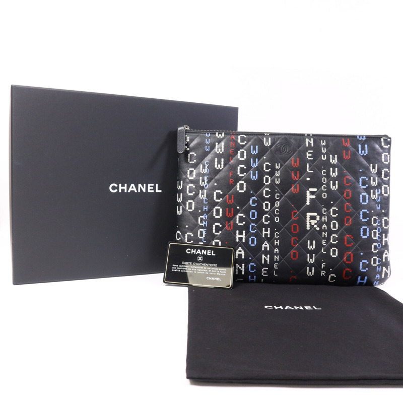 CHANEL 羊皮皮革Pouch銀扣手拿包-7