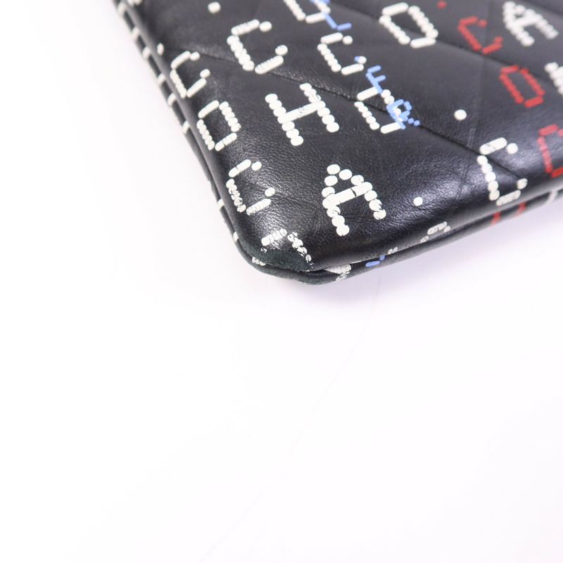 CHANEL 羊皮皮革Pouch銀扣手拿包-9