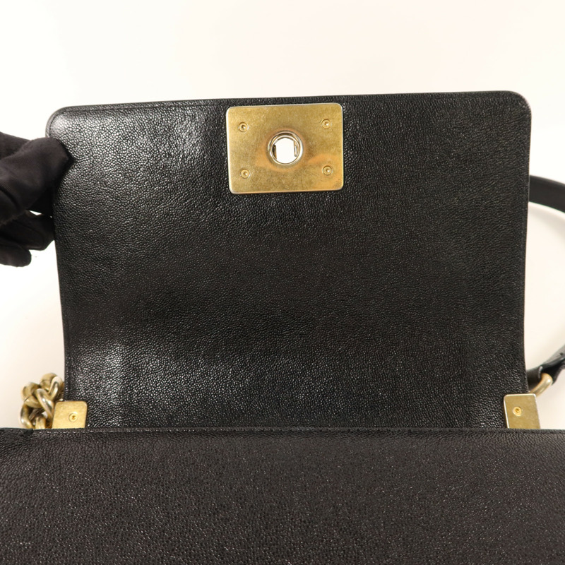 CHANEL 牛皮皮革Boy 20金扣鏈帶肩背袋-12