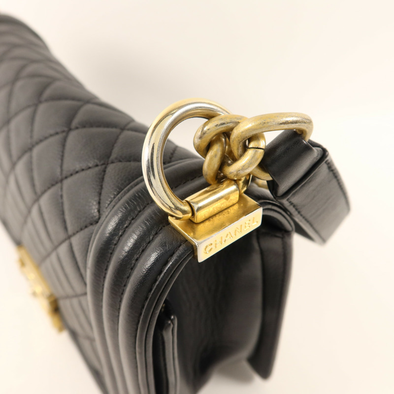CHANEL 牛皮皮革Boy25金扣鏈帶肩背袋-10