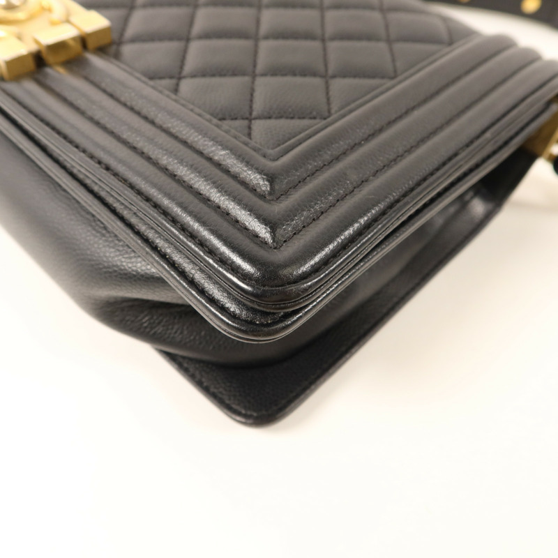 CHANEL 牛皮皮革Boy25金扣鏈帶肩背袋-12