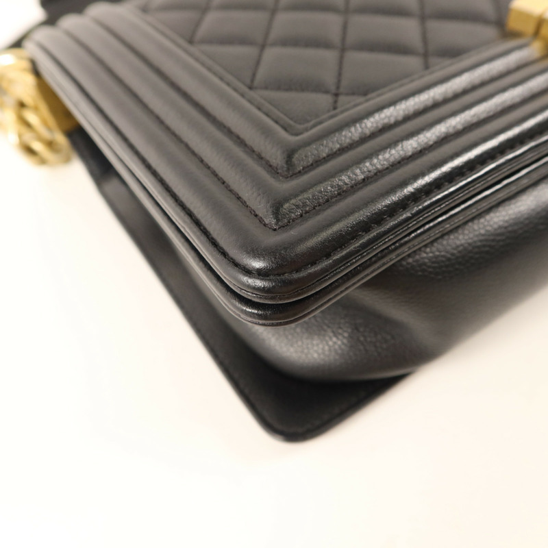 CHANEL 牛皮皮革Boy25金扣鏈帶肩背袋-13