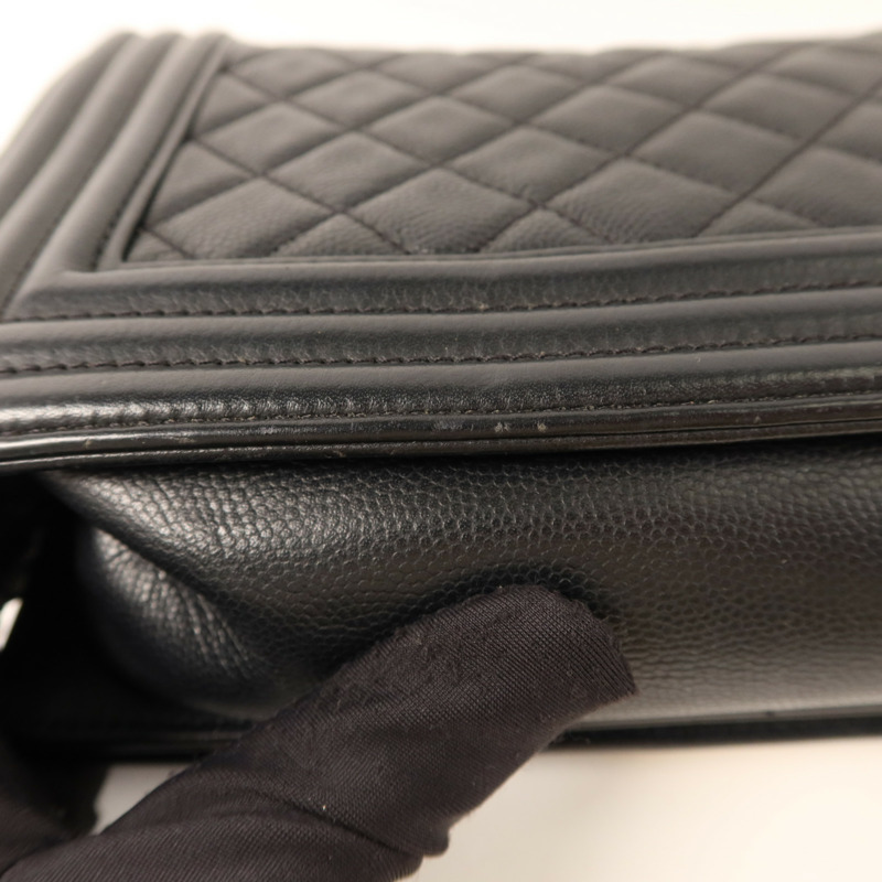 CHANEL 牛皮皮革Boy25金扣鏈帶肩背袋-16