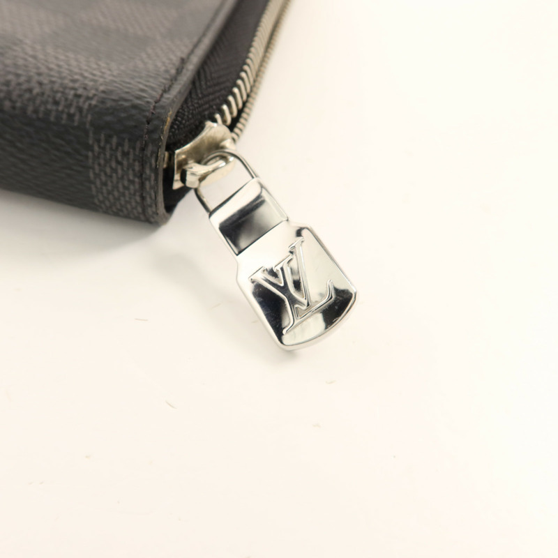 LOUIS VUITTON Damier Graphite Pochette Jour PM銀扣手拿包-7