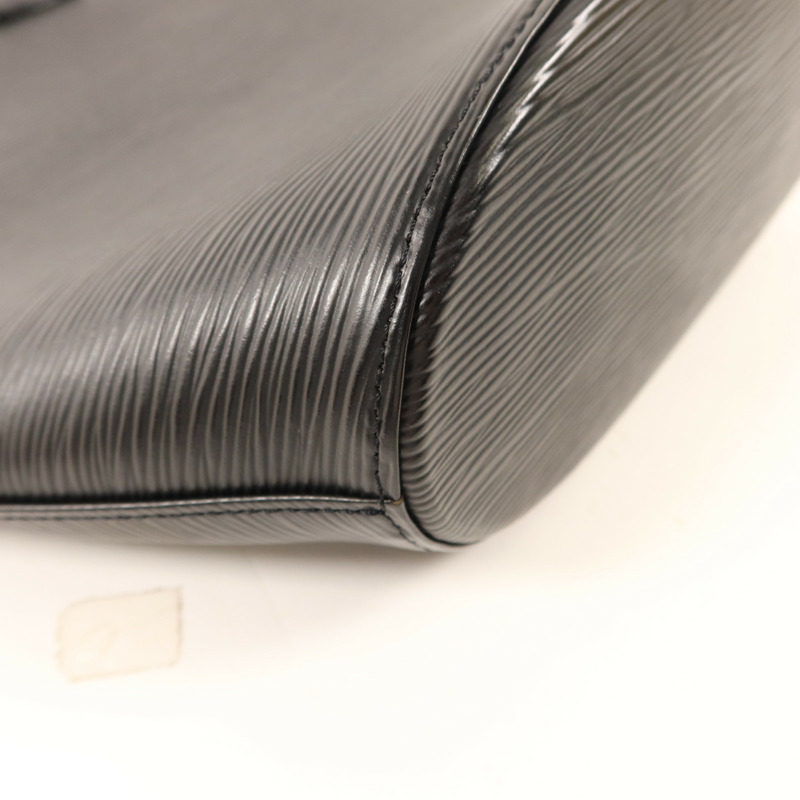 LOUIS VUITTON Epi Noctambule銀扣手挽袋-13