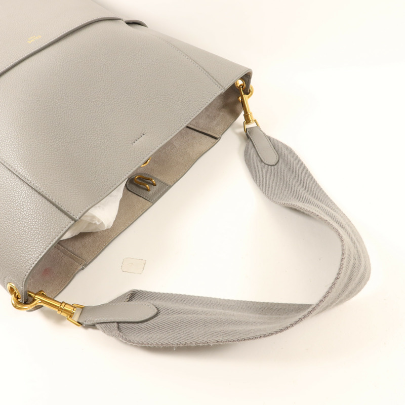 CELINE 牛皮皮革Sangle Bucket金扣肩背袋-8