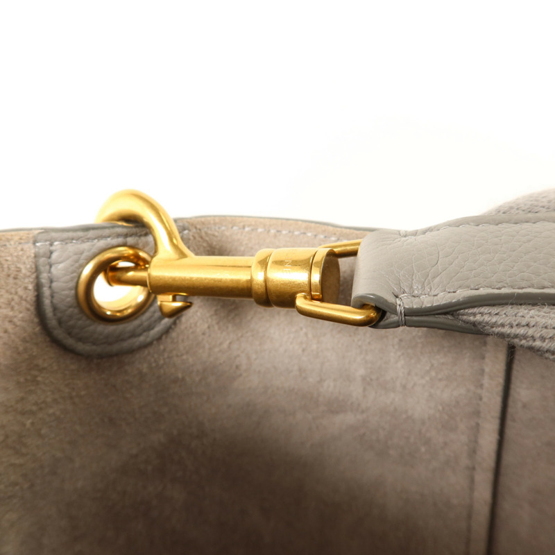 CELINE 牛皮皮革Sangle Bucket金扣肩背袋-10