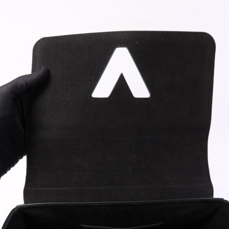 LOUIS VUITTON Epi Twist銀扣鏈帶肩背袋-14