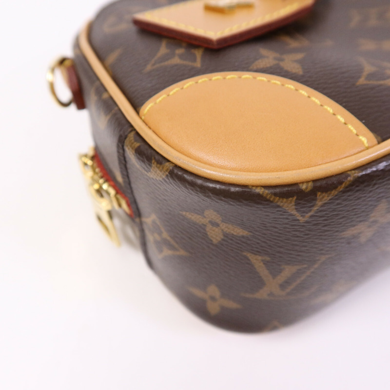 LOUIS VUITTON Monogram Deauville Mini金扣肩背袋-11