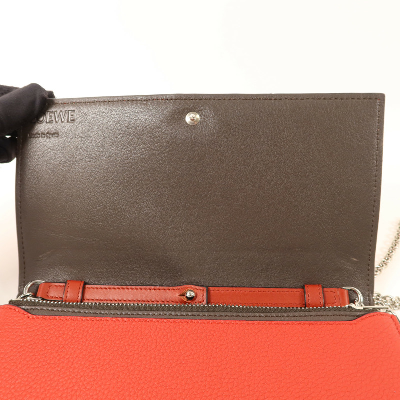 LOEWE 牛皮皮革Wallet On Chain銀扣鏈帶肩背袋-9