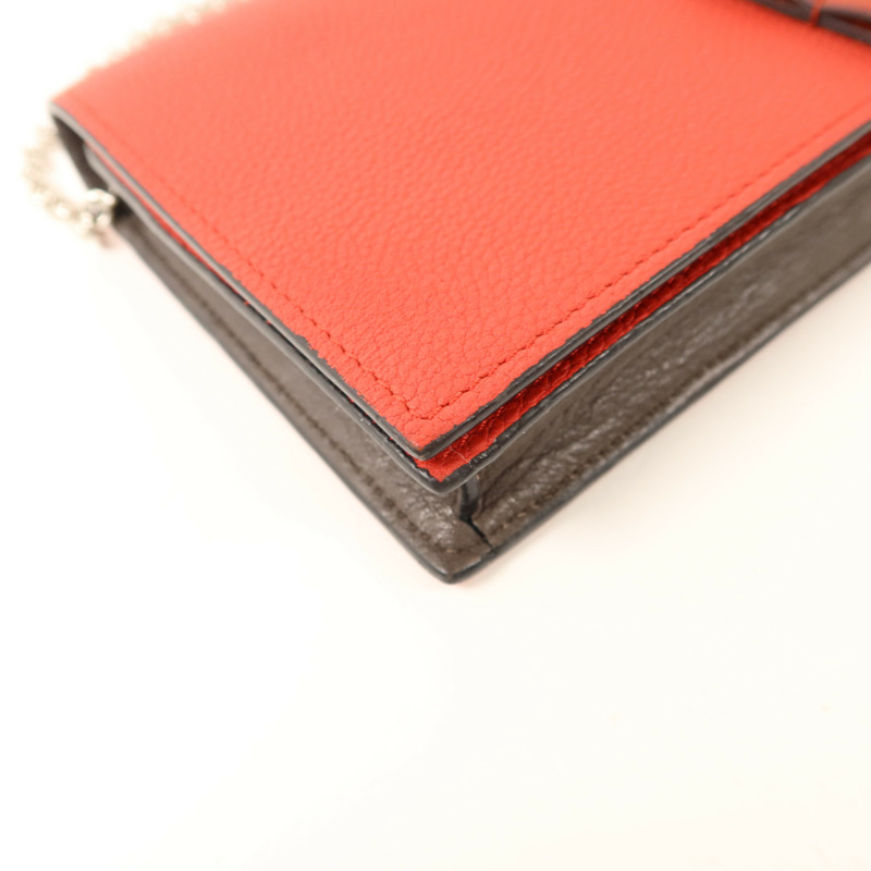 LOEWE 牛皮皮革Wallet On Chain銀扣鏈帶肩背袋-11