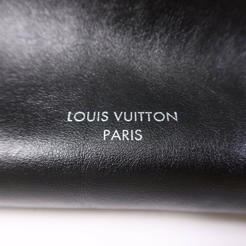 LOUIS VUITTON 羊皮皮革Carry All Vibe PM銀扣肩背袋-5