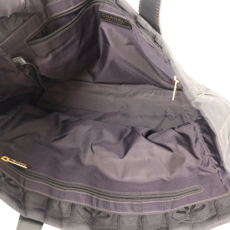 CHANEL 尼龍Travel Line Tote Bag金扣手挽袋-4