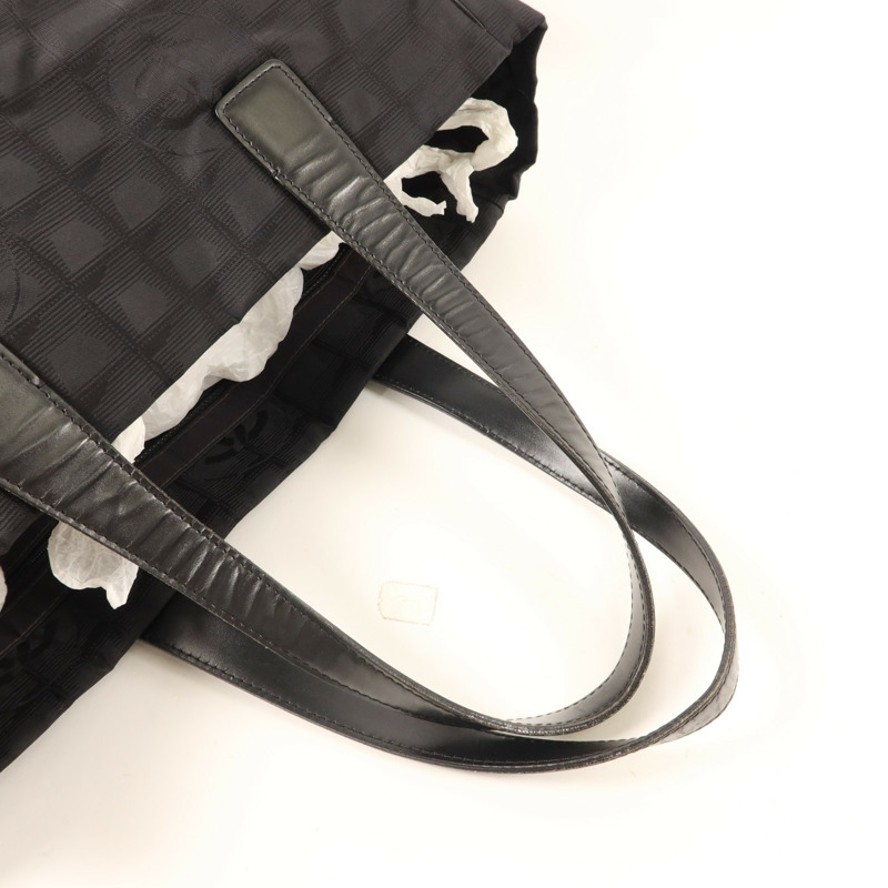 CHANEL 尼龍Travel Line Tote Bag金扣手挽袋-7