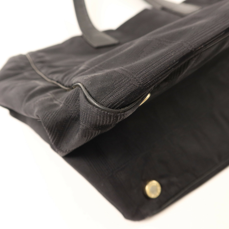 CHANEL 尼龍Travel Line Tote Bag金扣手挽袋-12