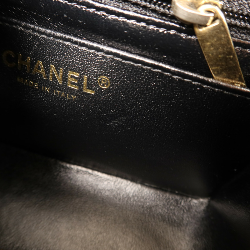 CHANEL 羊皮皮革Mini Classic 17金扣鏈帶肩背袋-18