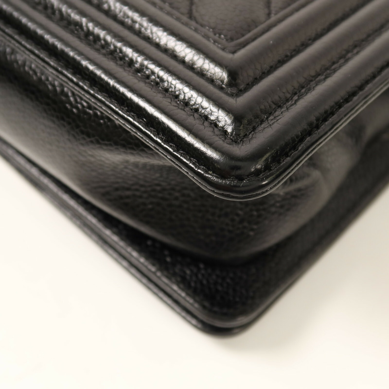 CHANEL 牛皮皮革Boy 20銀扣鏈帶肩背袋-13