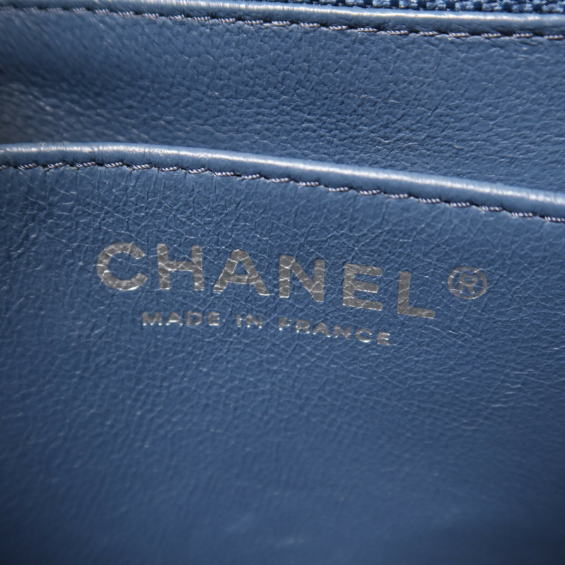 CHANEL 牛皮皮革Mini Classic 17銀扣鏈帶肩背袋-5