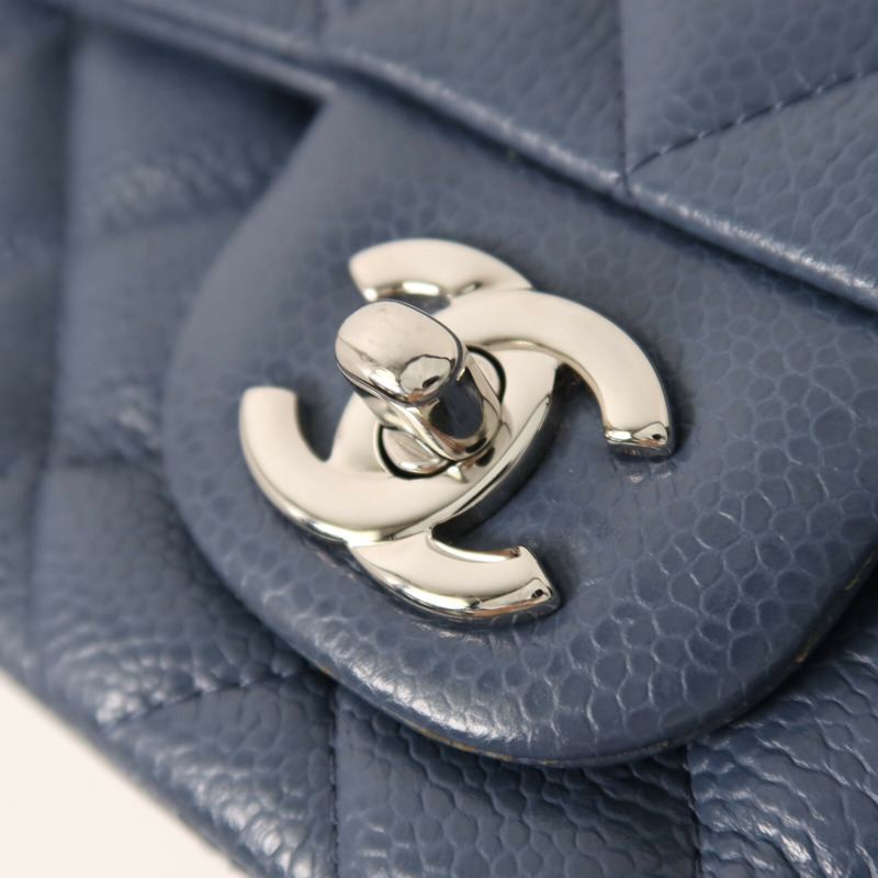 CHANEL 牛皮皮革Mini Classic 17銀扣鏈帶肩背袋-9