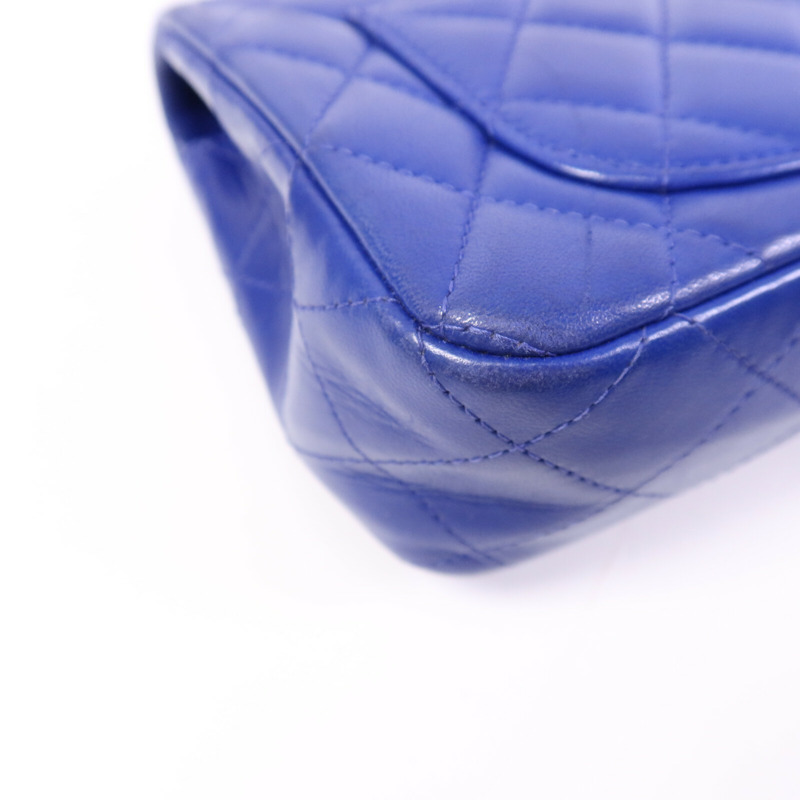 CHANEL 羊皮皮革Mini Classic 20金扣鏈帶肩背袋-13