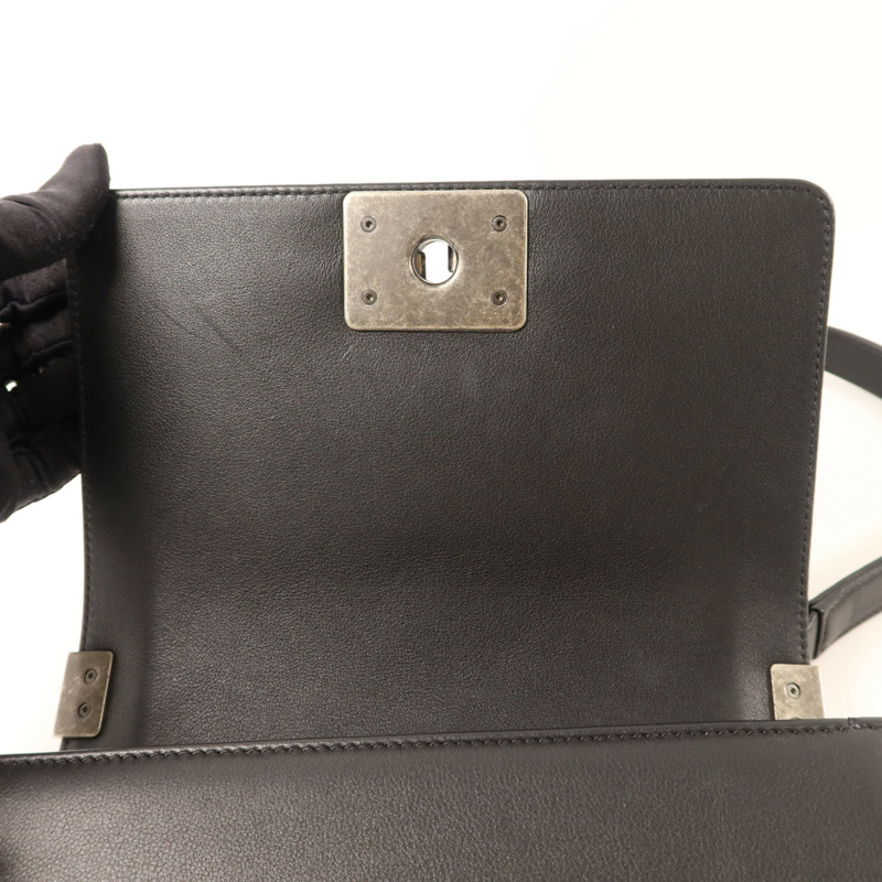 CHANEL 牛皮皮革Boy 20鏈帶肩背袋-10