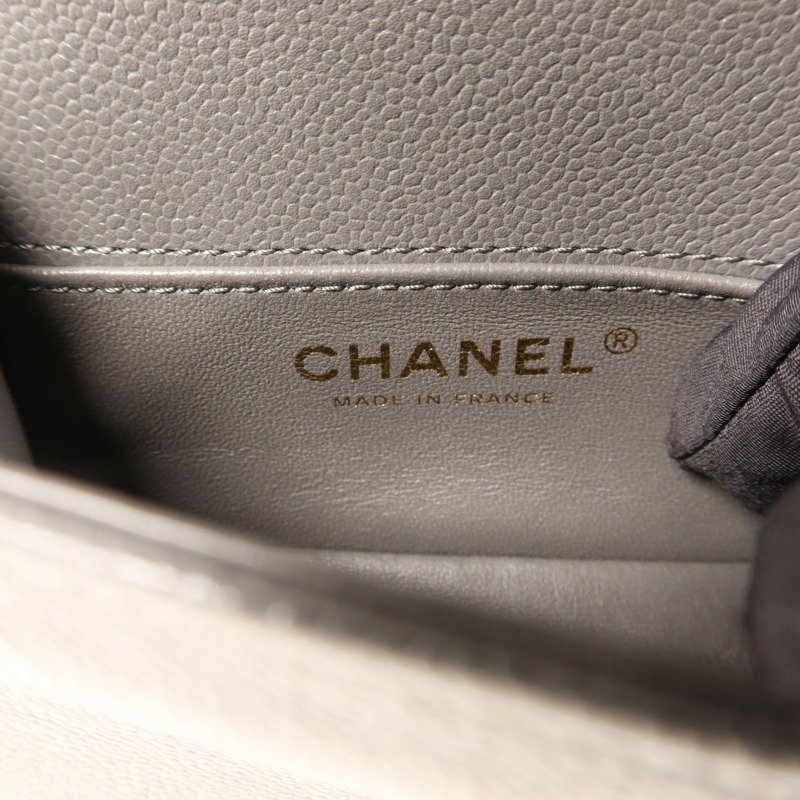 CHANEL 牛皮皮革Mini Boy金扣鏈帶肩背袋-5