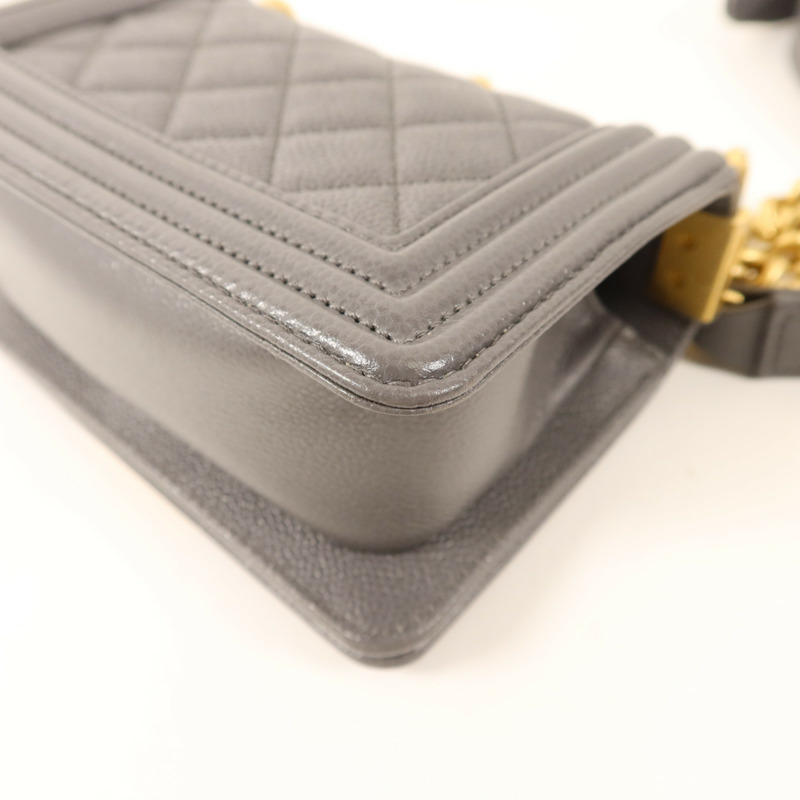 CHANEL 牛皮皮革Mini Boy金扣鏈帶肩背袋-13