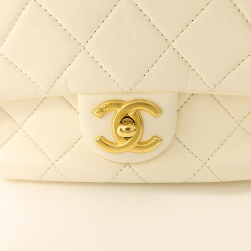 CHANEL 牛皮皮革Chain Shoulder金扣鏈帶肩背袋-8