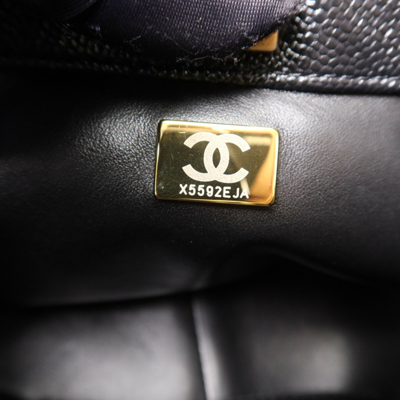 CHANEL 牛皮皮革Hobo Bag金扣鏈帶肩背袋-7