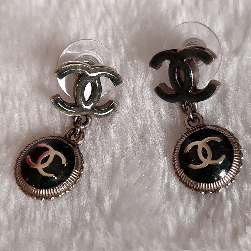 Chanel  香奈兒 🎀現品實拍🎀 CC 標誌與綠色琺瑯水滴耳環 ~約9成新-5