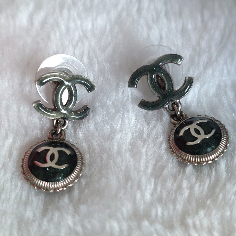 Chanel  香奈兒 🎀現品實拍🎀 CC 標誌與綠色琺瑯水滴耳環 ~約9成新-15
