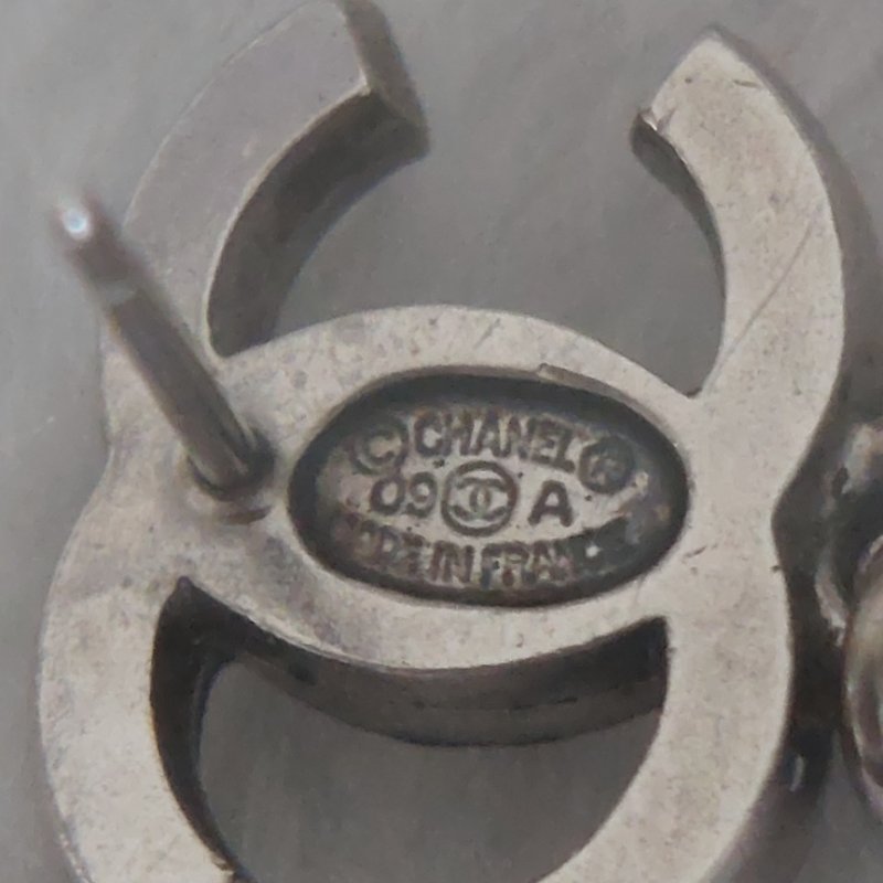 Chanel  香奈兒 🎀現品實拍🎀 CC 標誌與綠色琺瑯水滴耳環 ~約9成新-37