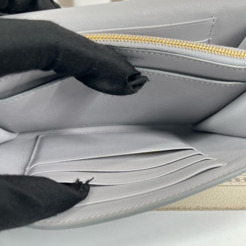 nj spy Celine賽琳 灰色短款錢包 內裡乾淨整潔 卡位多 容量大 有拉鏈隔層-18