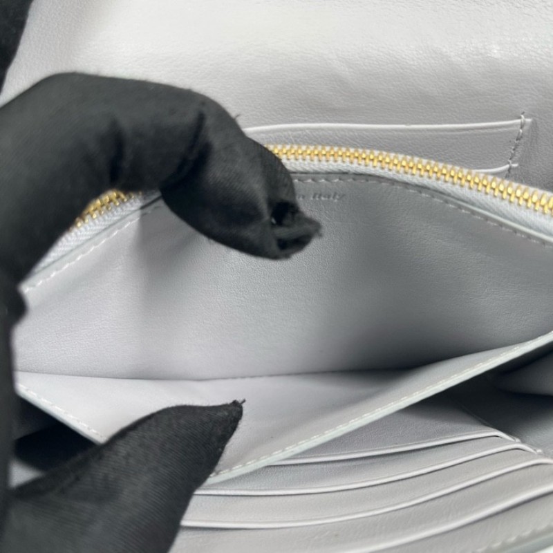 nj spy Celine賽琳 灰色短款錢包 內裡乾淨整潔 卡位多 容量大 有拉鏈隔層-19